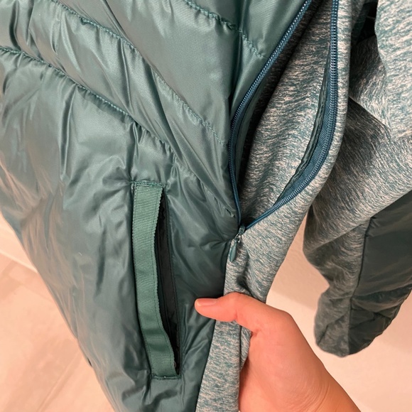 Lululemon Down for a Run Pullover - Size 4 - Picture 5 of 5